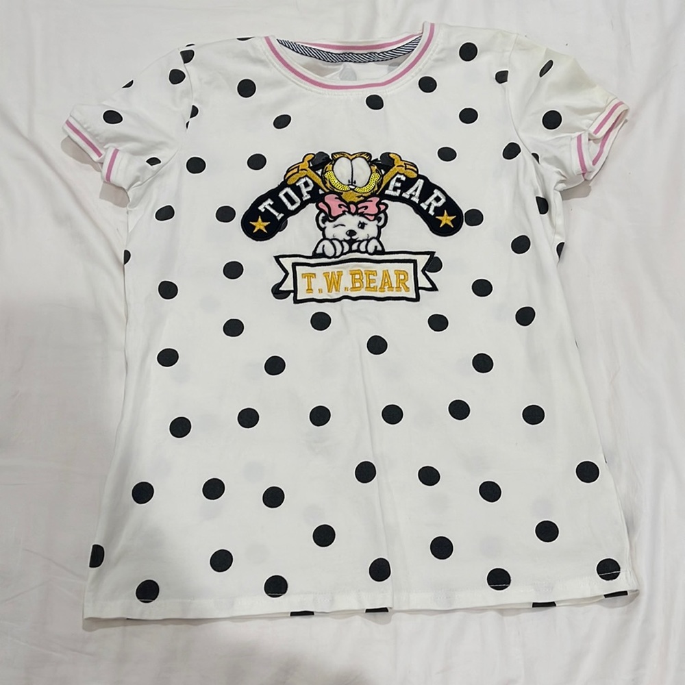 White tiger shirt stitched